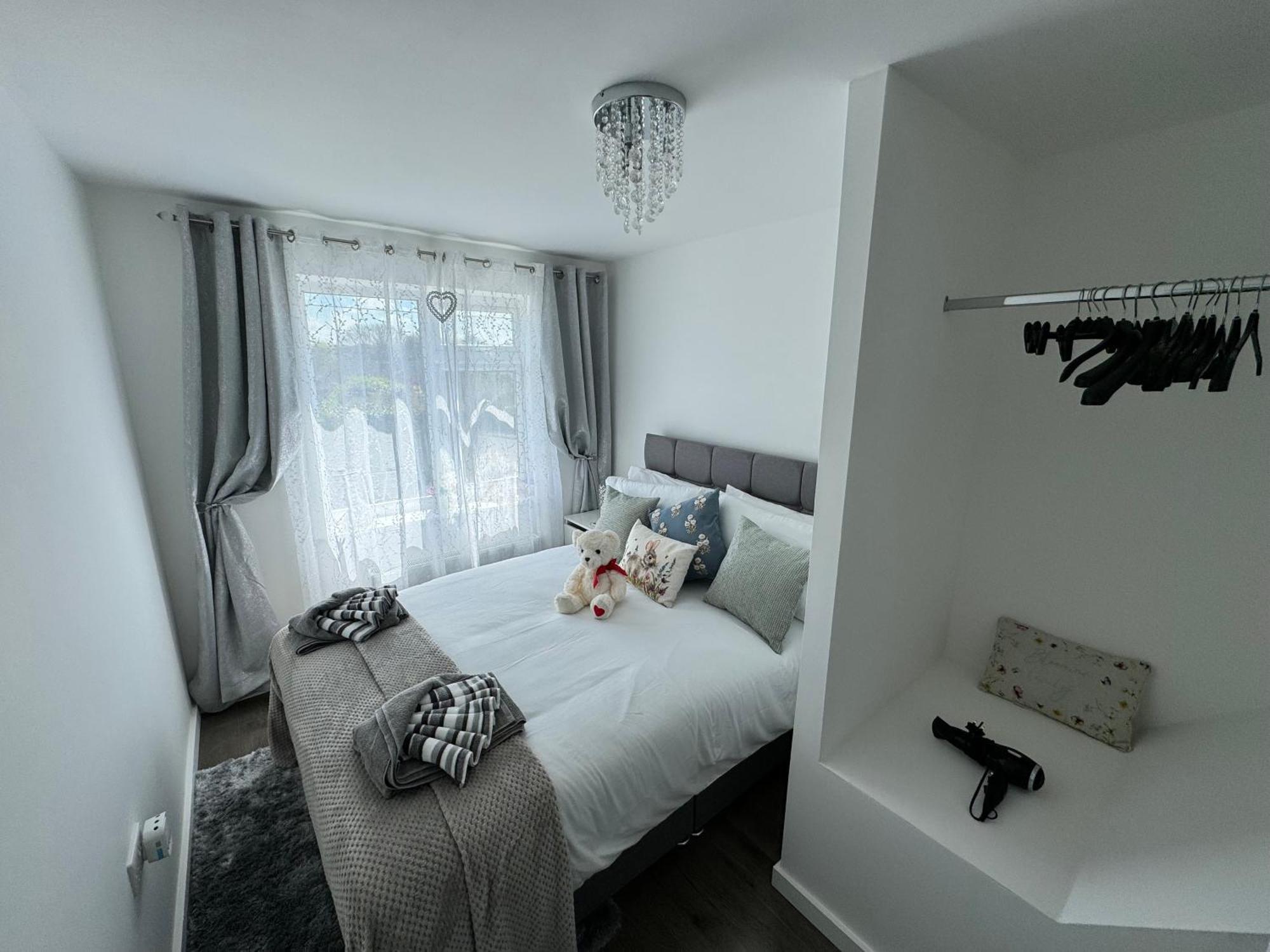 Вілла Modern 3-Bed Hideaway Near Westgate With Parking Кентербері Екстер'єр фото