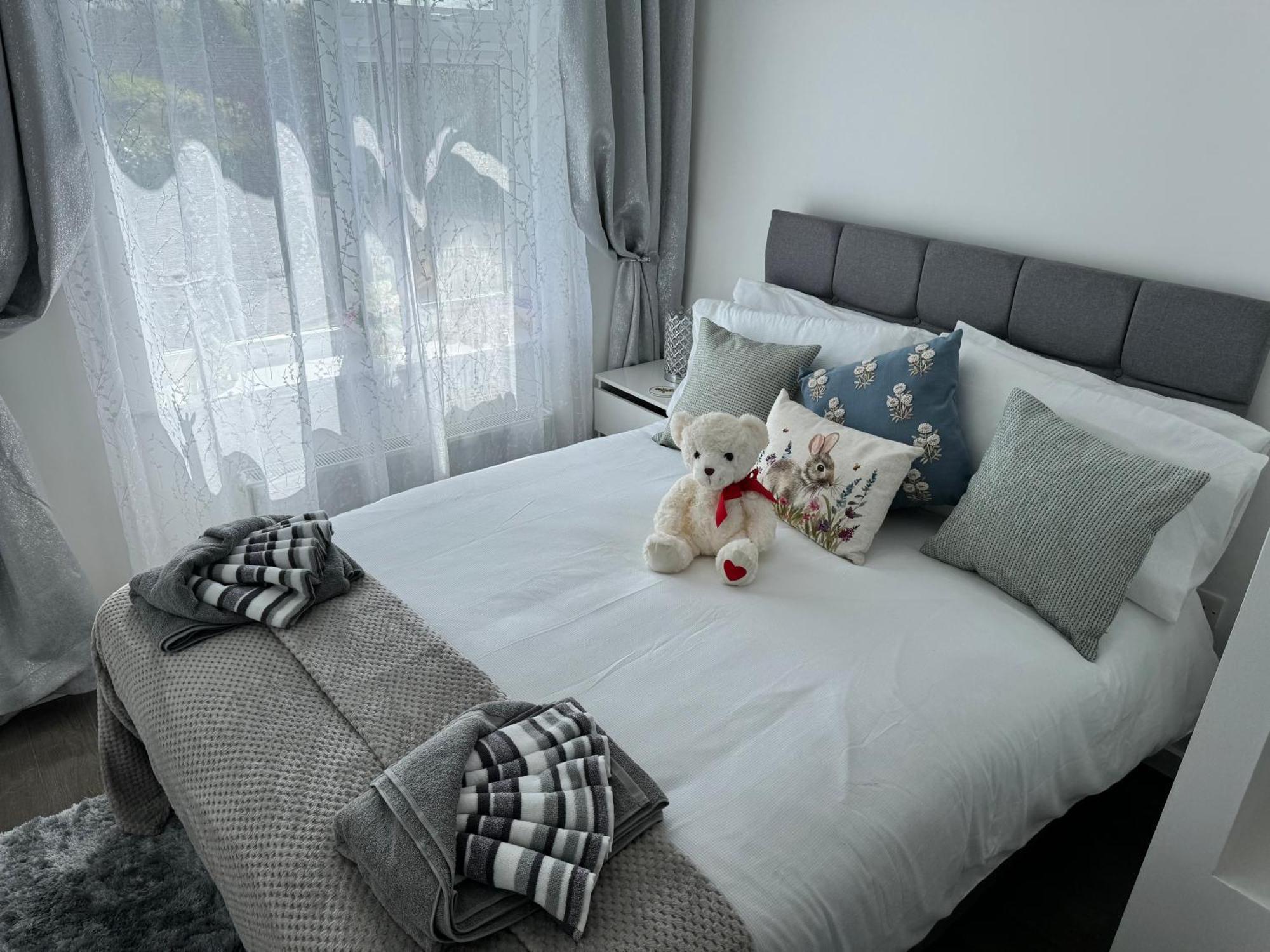 Вілла Modern 3-Bed Hideaway Near Westgate With Parking Кентербері Екстер'єр фото